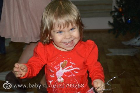 Продолжение нашего новогоднего отчёта. Наши первые ёлки (1г1мес). Часть 2.