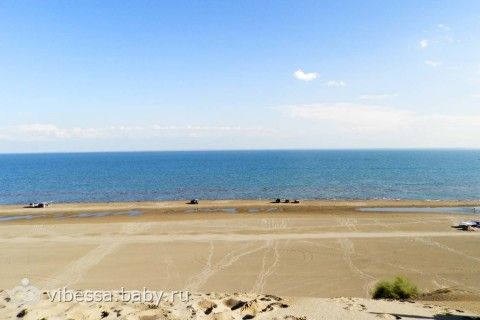 Потрясающее небо и поездка на Капчагайкое водохранилище. Много фото