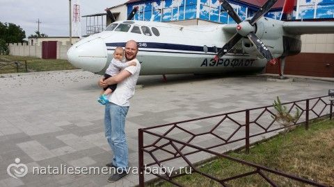 Путешествие в Ростов, или Тыща километров в машине с ребенком (много текста и фото))