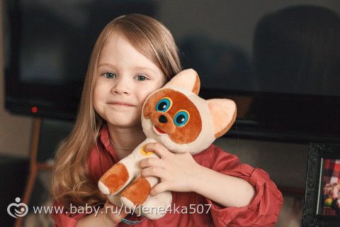 Наши новости, первый прикорм, ножки в рот и т.д.:)
