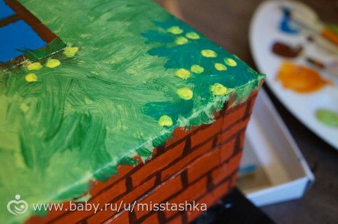 Гараж из коробки для игрушечной машинки