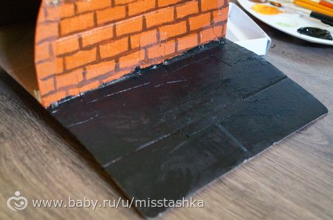 Гараж из коробки для игрушечной машинки