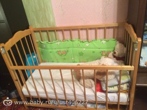 Отдам кроватку детскую