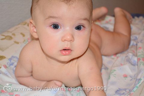 Дени- полгодика... Софи- 2,5 г. А мне скоро 25 ) Немного о нас. Точнее много)) фоточки