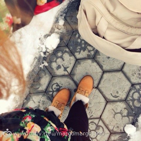 Дени- полгодика... Софи- 2,5 г. А мне скоро 25 ) Немного о нас. Точнее много)) фоточки