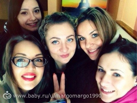 Дени- полгодика... Софи- 2,5 г. А мне скоро 25 ) Немного о нас. Точнее много)) фоточки