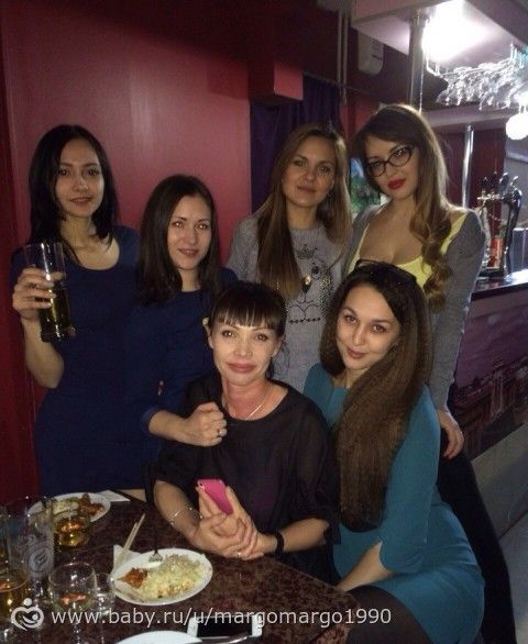 Дени- полгодика... Софи- 2,5 г. А мне скоро 25 ) Немного о нас. Точнее много)) фоточки