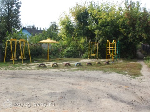 город Орел, отвечаю про детскую студию досуга и творчества "Лужайка"
