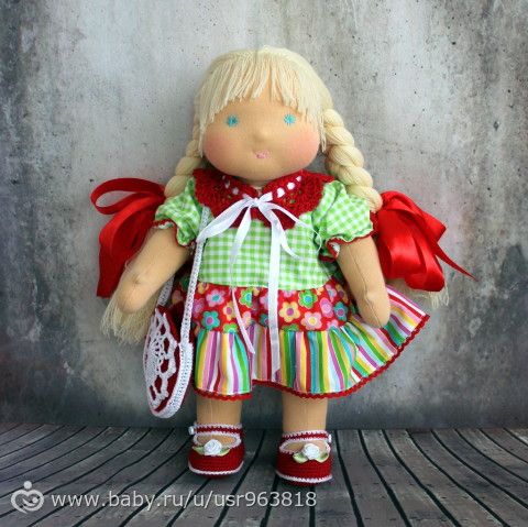 Вальдорфская кукляшка Июнька.